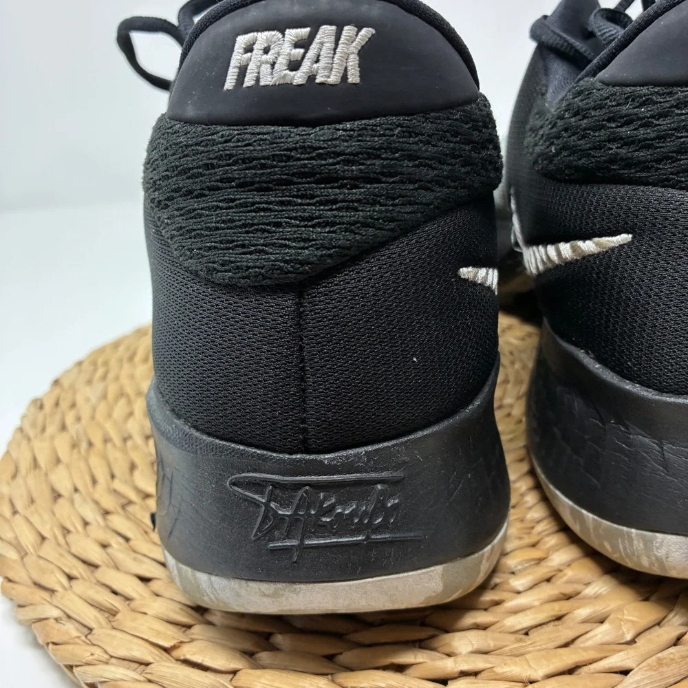 Nike Zoom Freak 4 World‎ Wonder Basketball Shoes Black Grey DJ6149-001 Mens S14